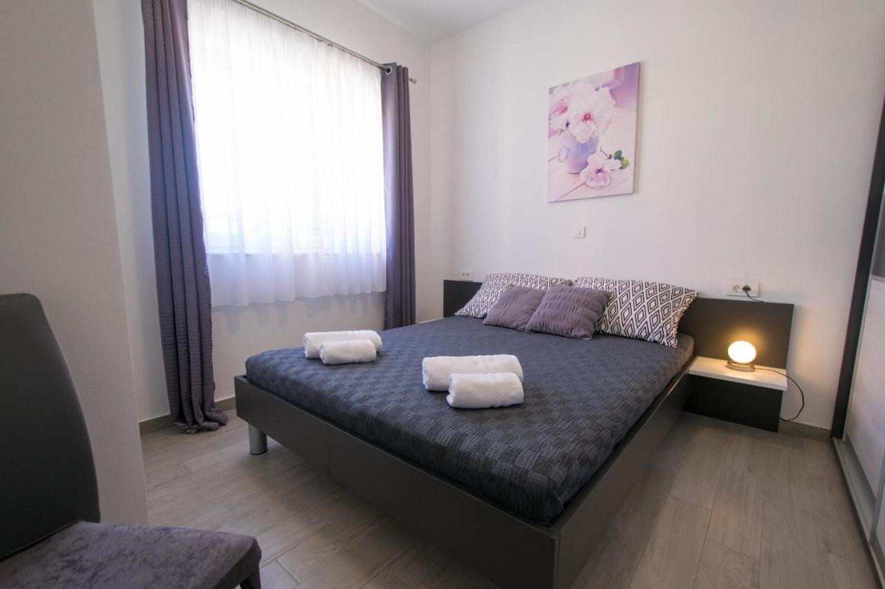 Apartments Mladenka Malinska Zewnętrze zdjęcie